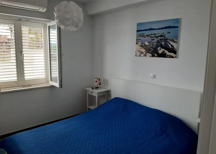 شقة View Of The Peljeski Bridge Drače