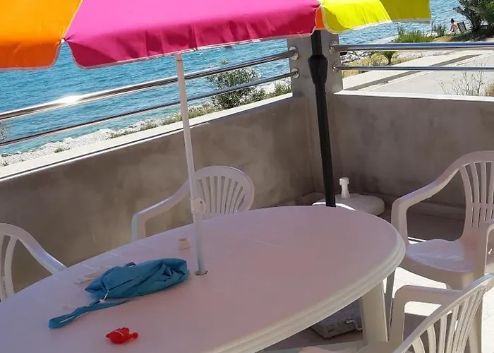 View Of The Peljeski Bridge شقة