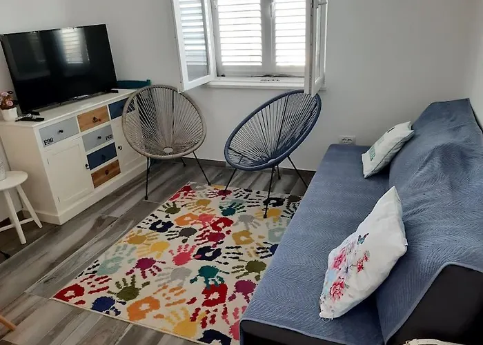 شقة View Of The Peljeski Bridge Drače